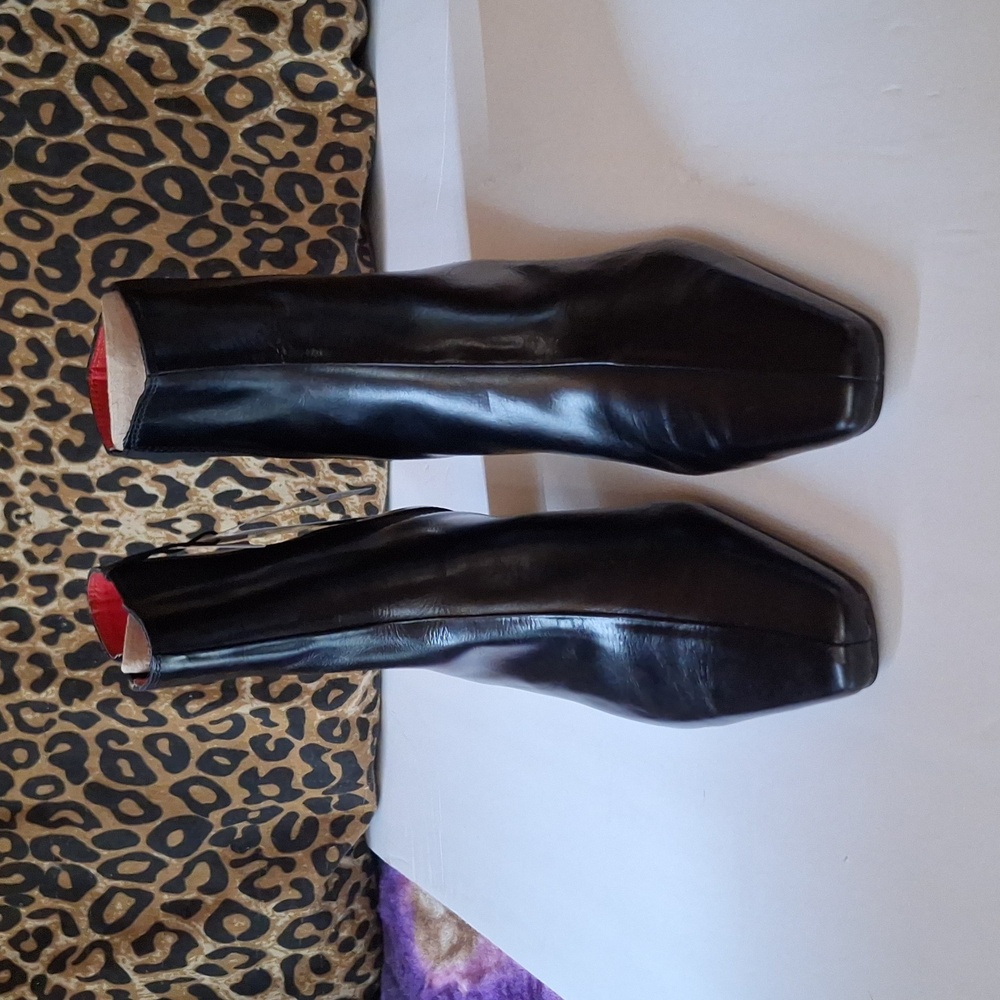 Zara ankle boot with gold heel